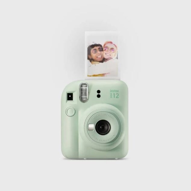 Fujifilm Instax Mini 12 + une recharge 10 photos