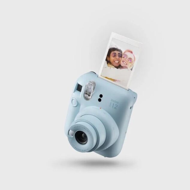 Fujifilm Instax Mini 12 + une recharge 10 photos
