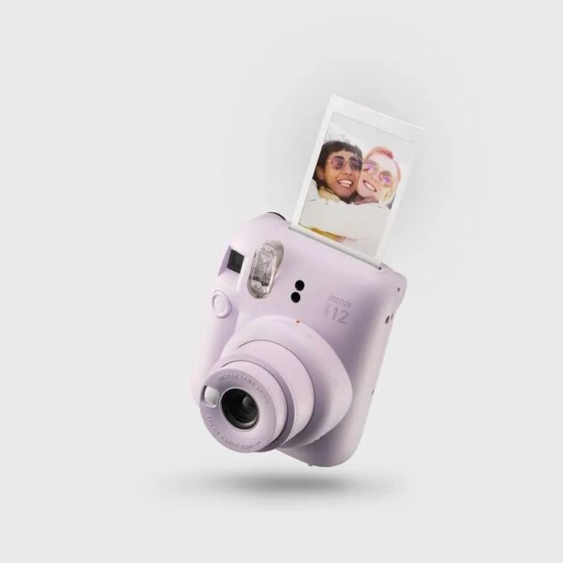 Fujifilm Instax Mini 12 + une recharge 10 photos